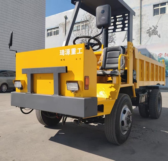 礦用5噸運(yùn)輸車圖片